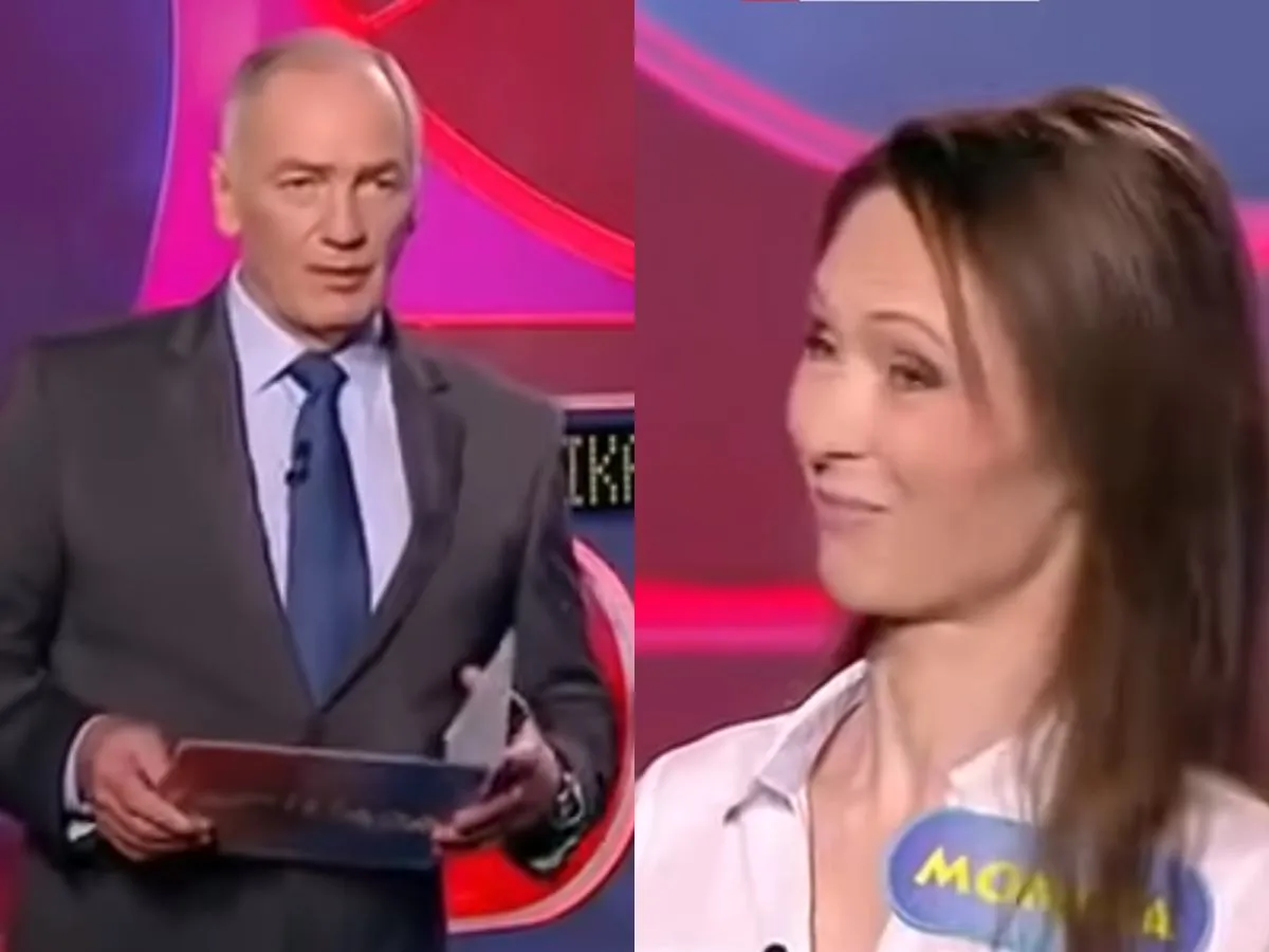 Prowadzący Familiady pyta Monikę, ile lat ma jej drużyna.