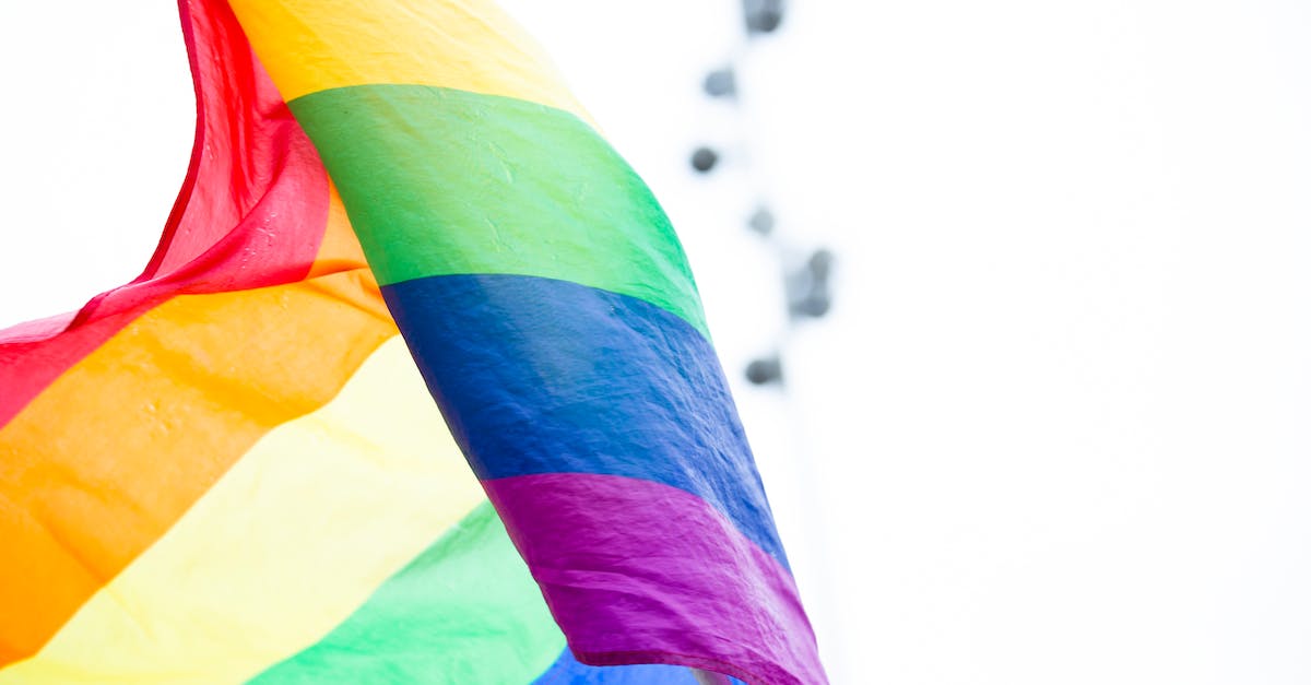 Flaga LGBT i tęcza - znaczenie kolorów i symboli ruchu