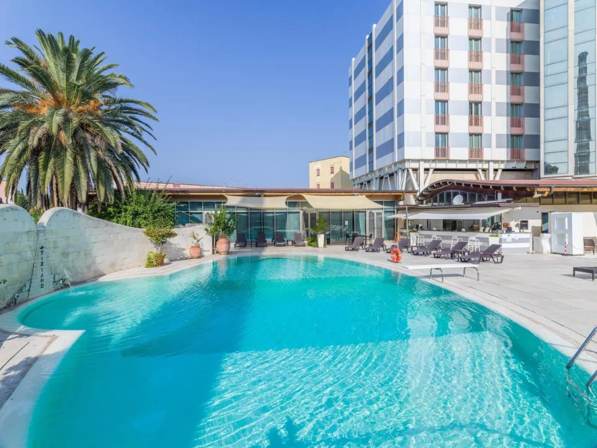 Piscina Grand Hotel Tiziano Lecce