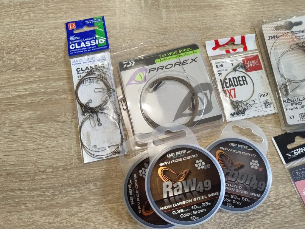 rodzaje przypon&oacute;w szczupakowych