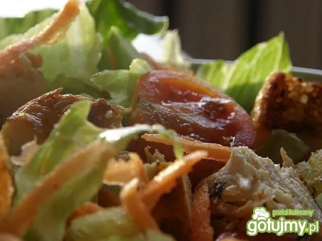 Zdjęcie Czy sałatka z McDonald's jest zdrowa? Odkryj ukryte kalorie i sól