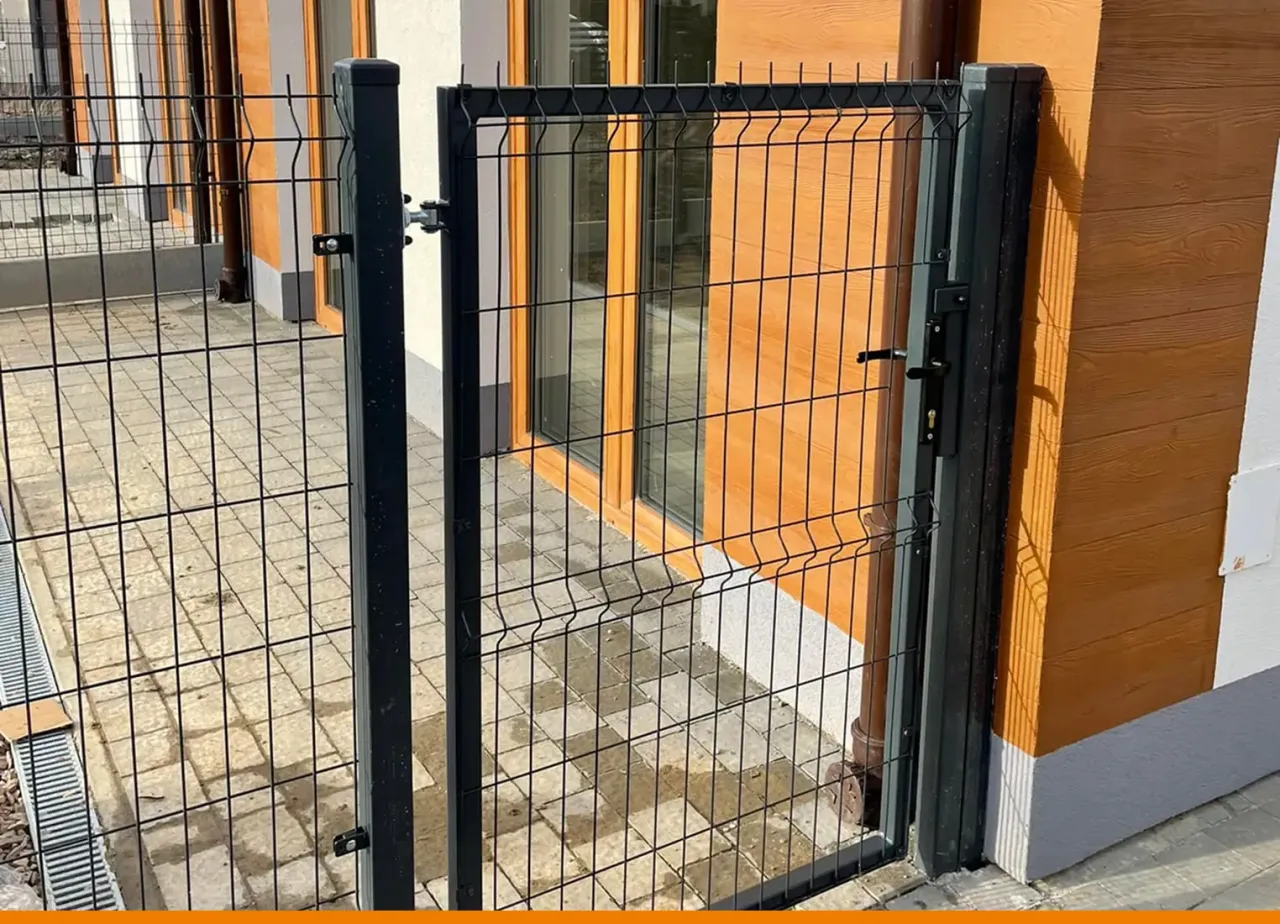 Zdjęcie Jak podwyższyć ogrodzenie panelowe - proste sposoby na stabilność i estetykę
