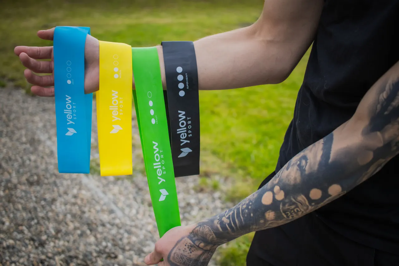 gumy lateksowe vs materiałowe porównanie