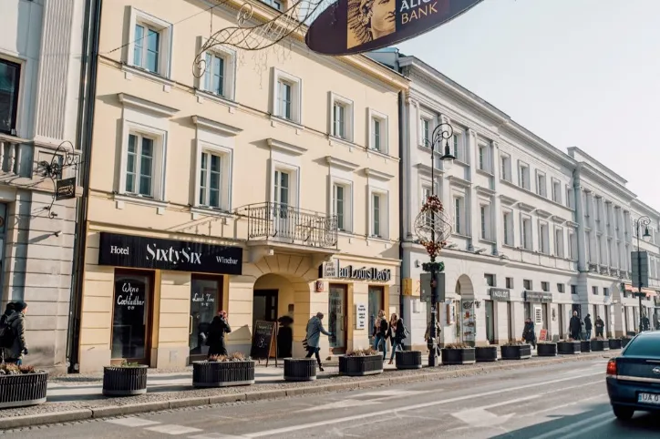 Hotel SixtySix Warszawa elewacja