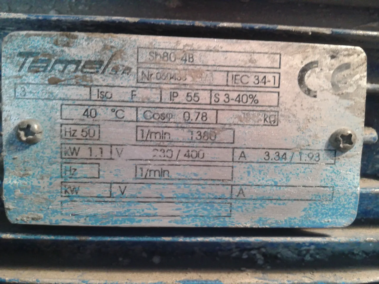 tabliczka znamionowa silnika betoniarki