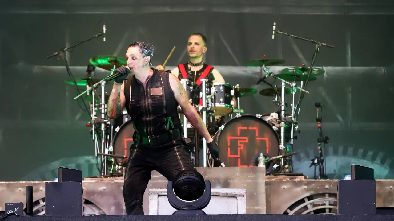 Zdjęcie Rammstein wo liegt das? Die überraschende Wahrheit über ihren Ursprung