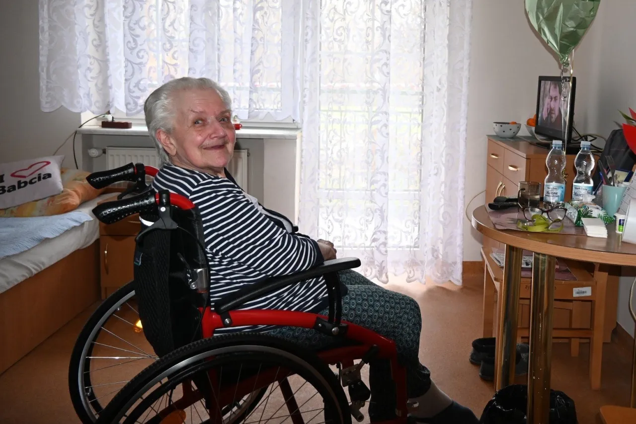 Wnętrze pokoju w Domu Pomocy Społecznej Nowiny