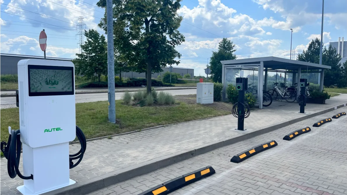 publiczna stacja ładowania samochodów elektrycznych AC