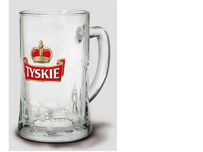 Kufel piwa Tyskie w pubie