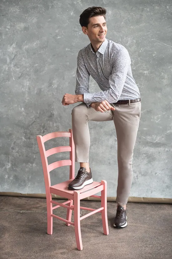 Zdjęcie Jakie buty do chinosów damskich? 10 stylowych propozycji