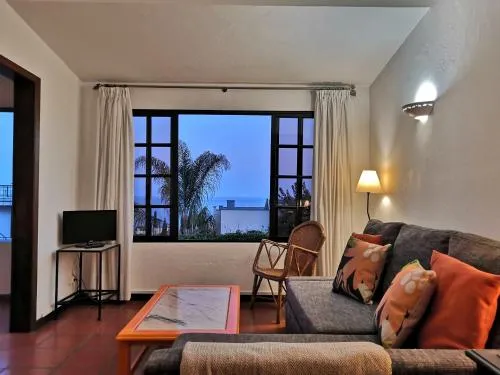 R&oacute;żne typy zakwaterowania na Maderze: hotel, apartament, quinta