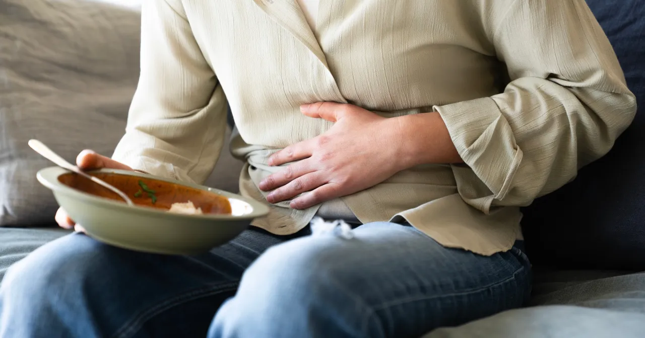 b&oacute;l brzucha po jedzeniu wzdęcia