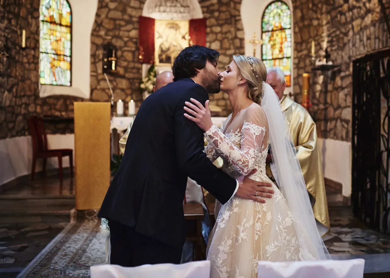 Por&oacute;wnanie ślubu konkordatowego cywilnego kościelnego