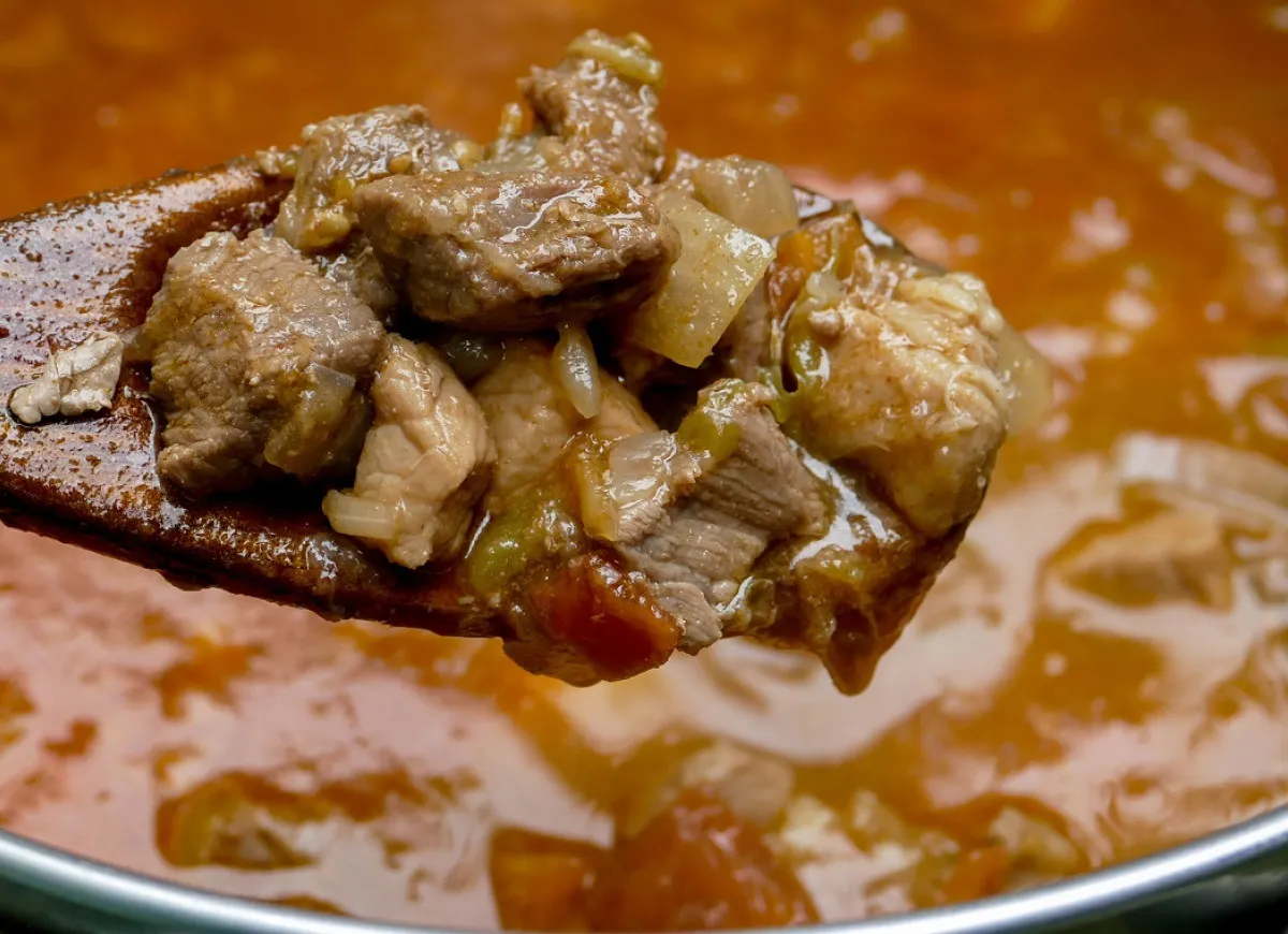 składniki zmiękczające mięso w gulaszu