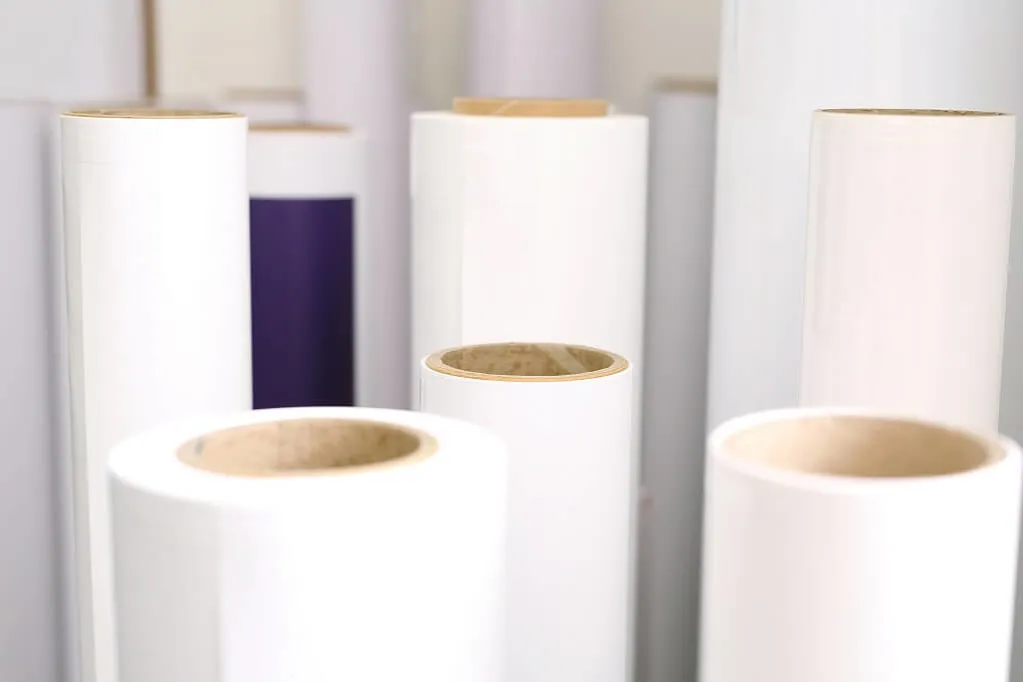 rodzaje folii samoprzylepnych porównanie