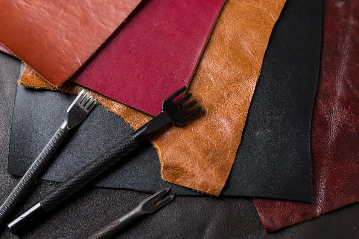 Zdjęcie Czym czyścić skórę, aby uniknąć zniszczenia i zachować jej urok?