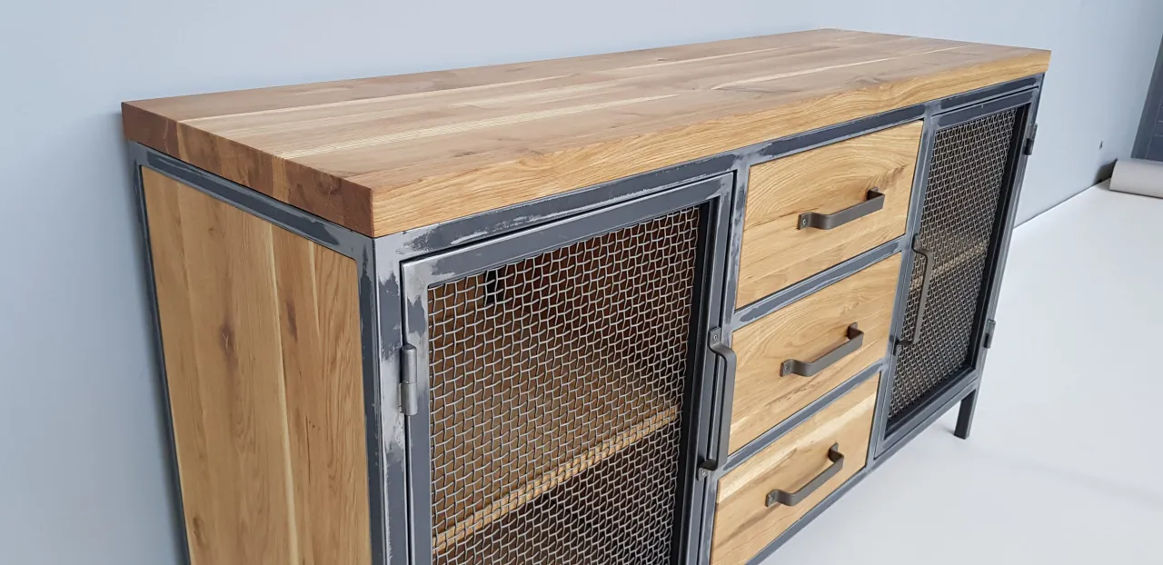 Codzienna pielęgnacja mebli loftowych drewno i metal