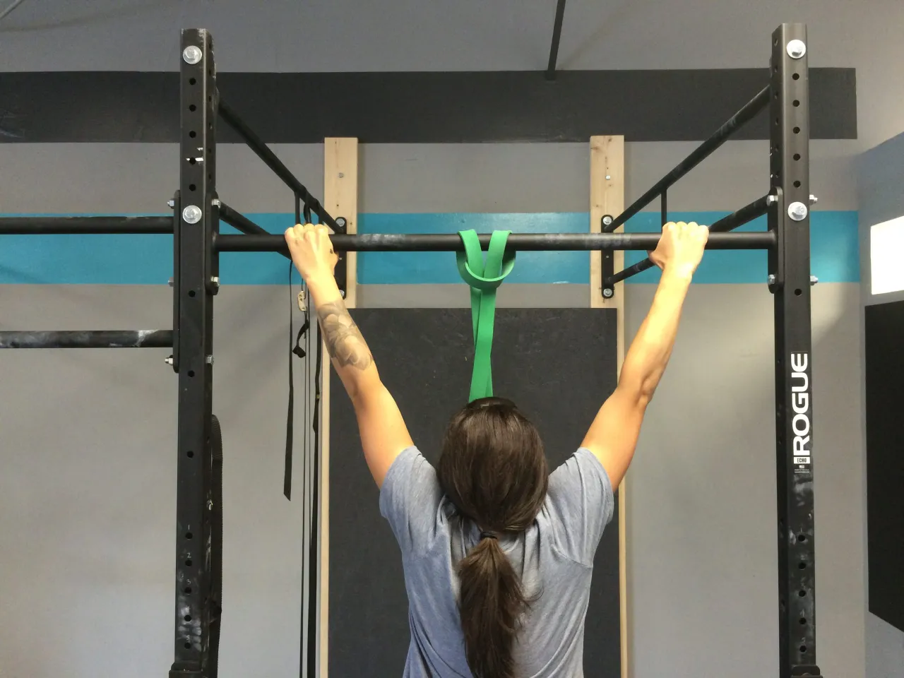 CrossFit scaled pull ups