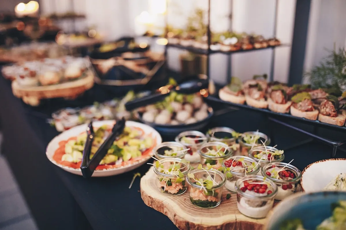 degustacja cateringu, wybór firmy cateringowej