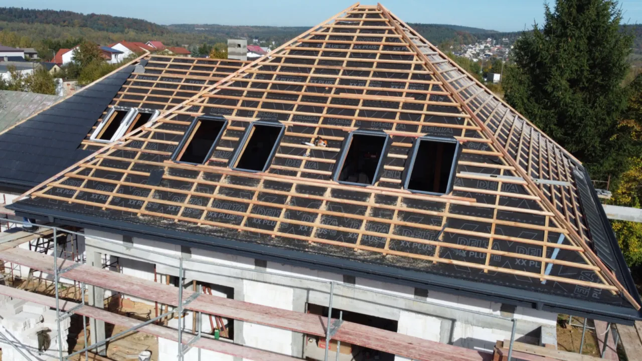 Przykładowe kalkulacje kosztów wymiany dachu 200m2