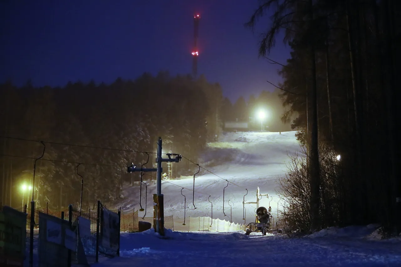 stok narciarski Telegraf Kielce wieczór
