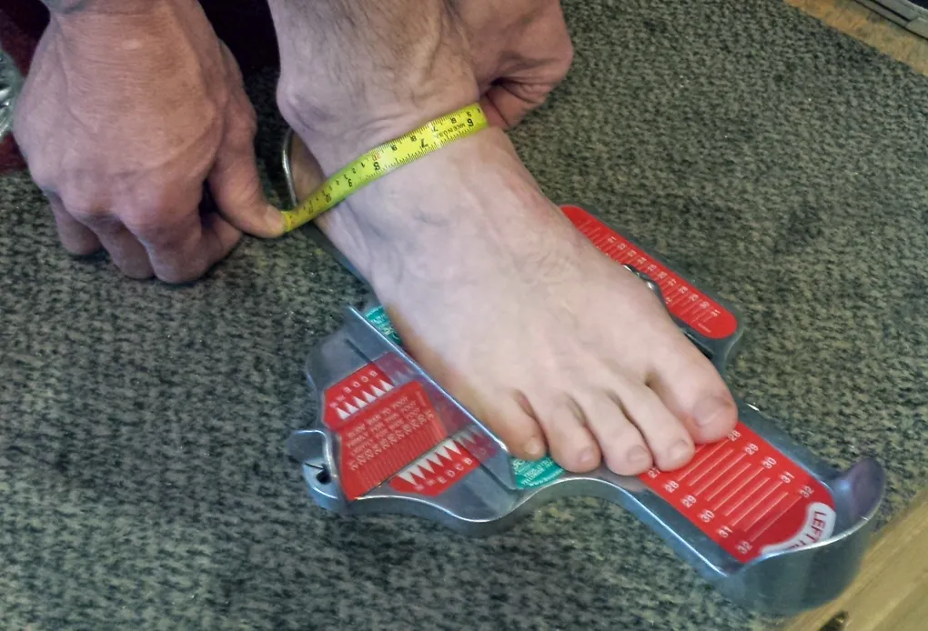 how to measure foot for ski boots