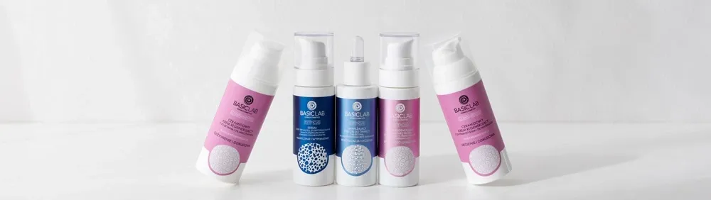 Warstwowa aplikacja kosmetyk&oacute;w serum