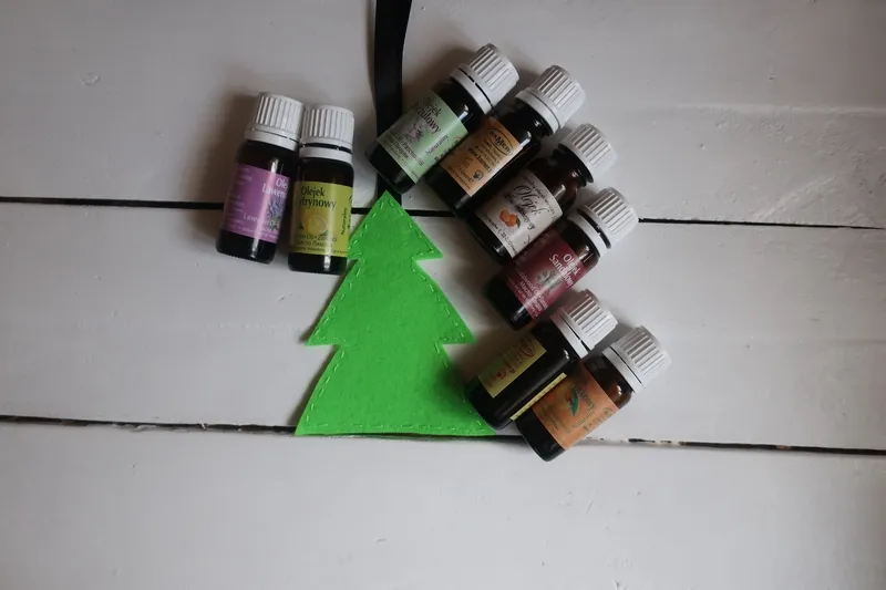 DIY odświeżacze powietrza do samochodu olejki eteryczne