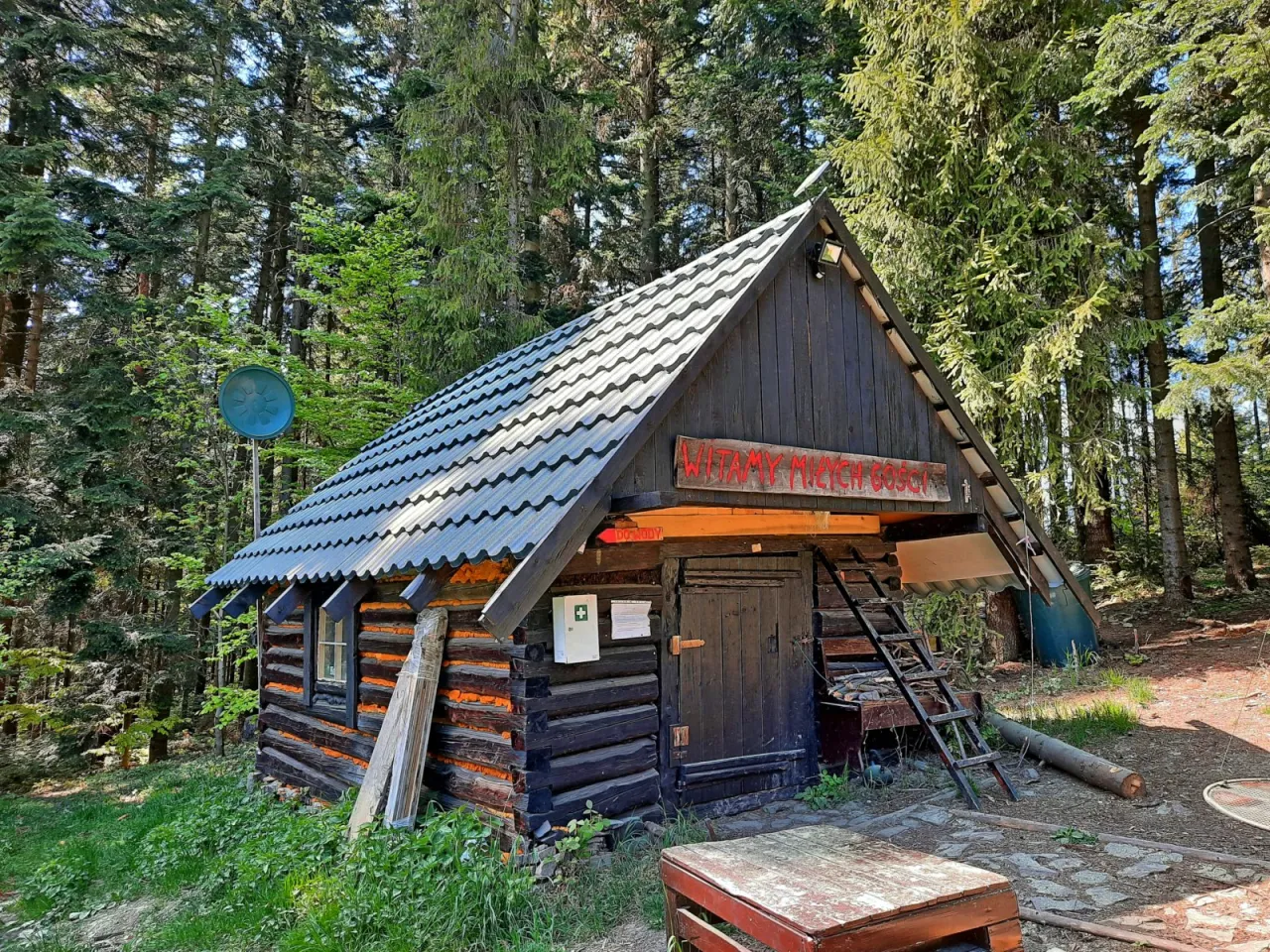 bacówka w Beskidach widok