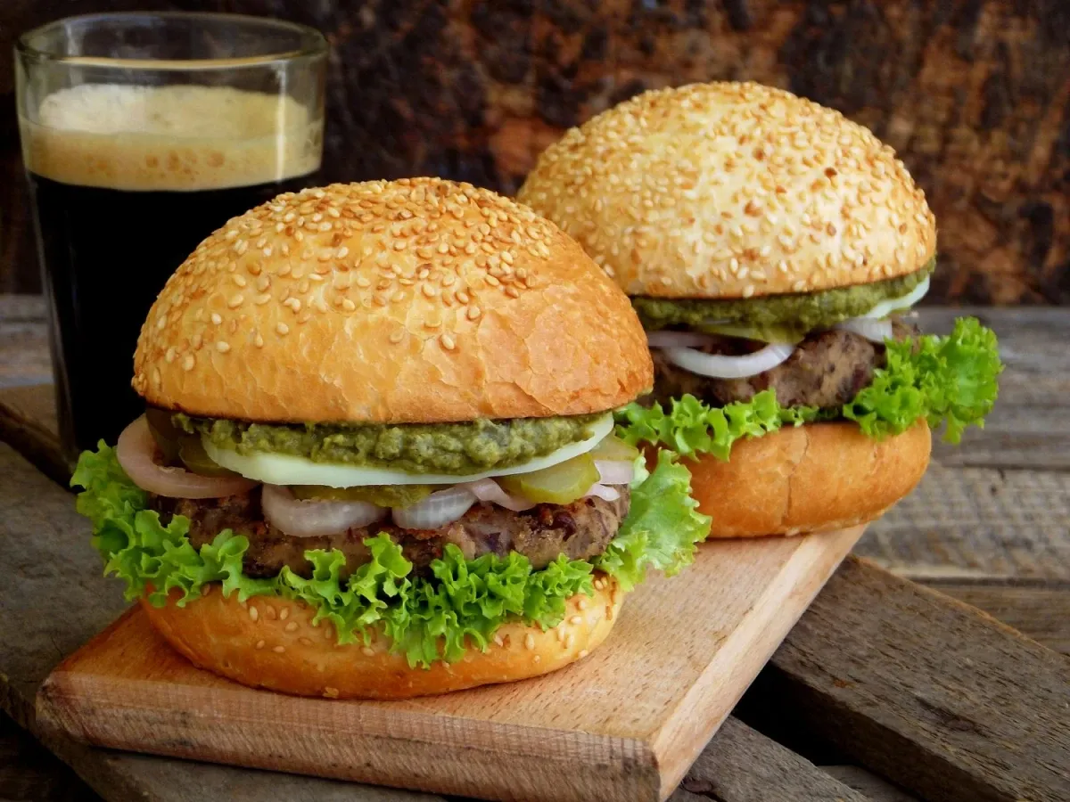 Najlepsze kawałki wołowiny na burgery