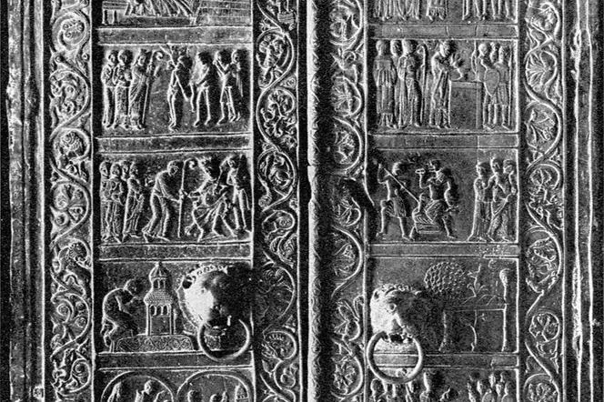 Drzwi Gnieźnieńskie detale