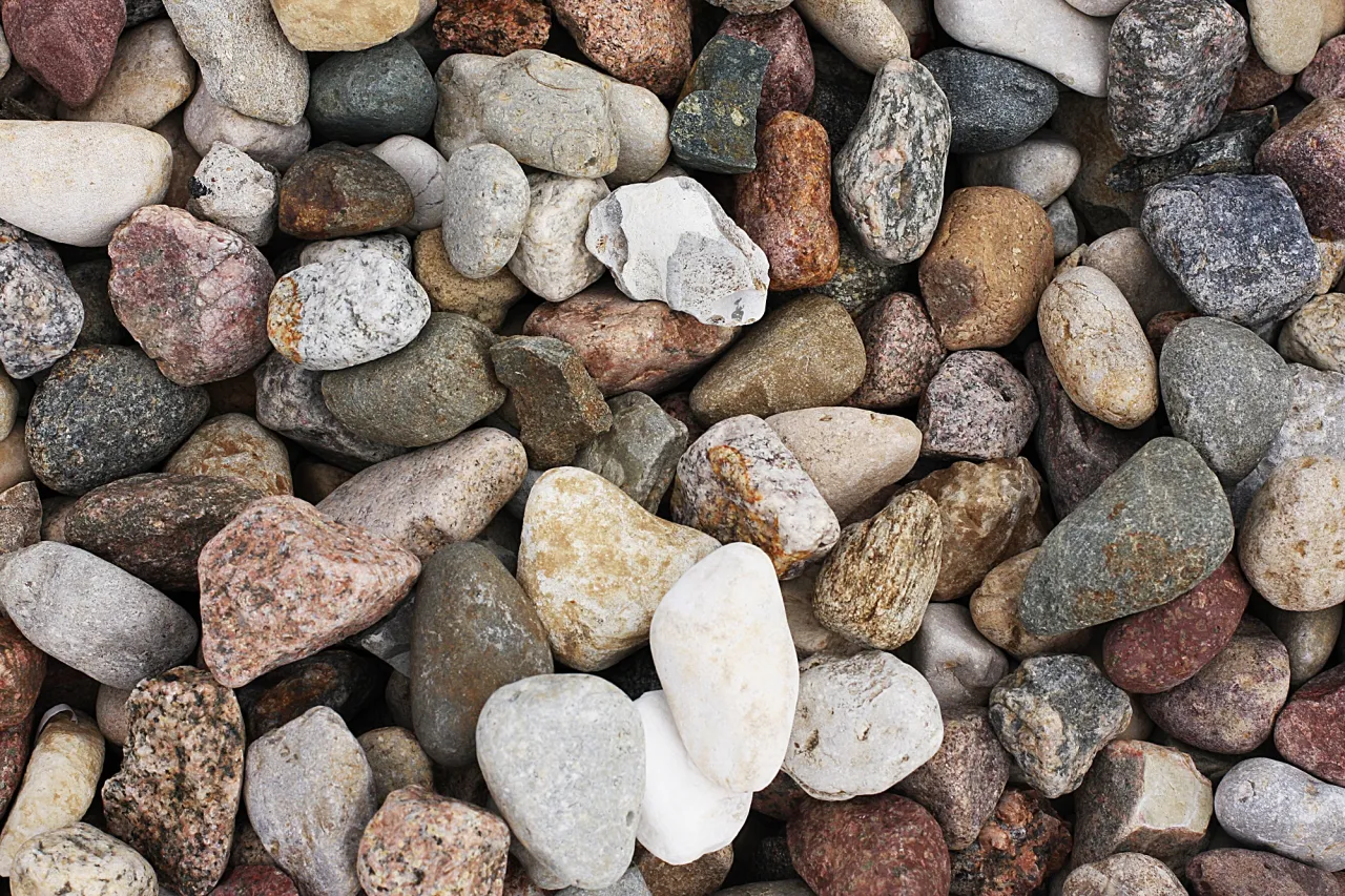 żwir płukany 16-32 mm na dłoni