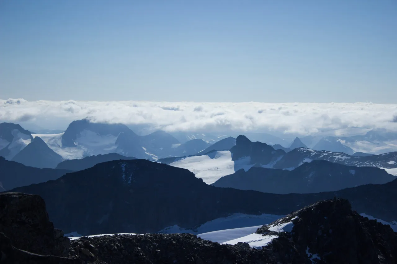 Panoramaaussicht vom Gipfel des Galdhøpiggen Norwegen
