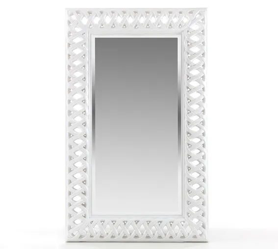 różne typy luster stojących i wiszących