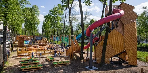 Jezioro Żywieckie z dzieckiem