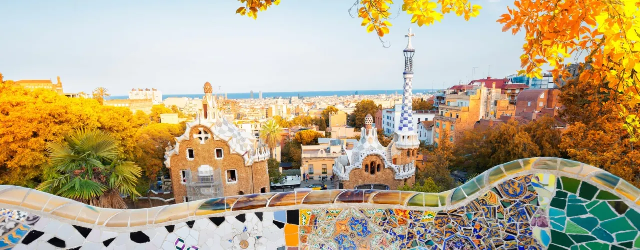 Ulica El Raval nocą