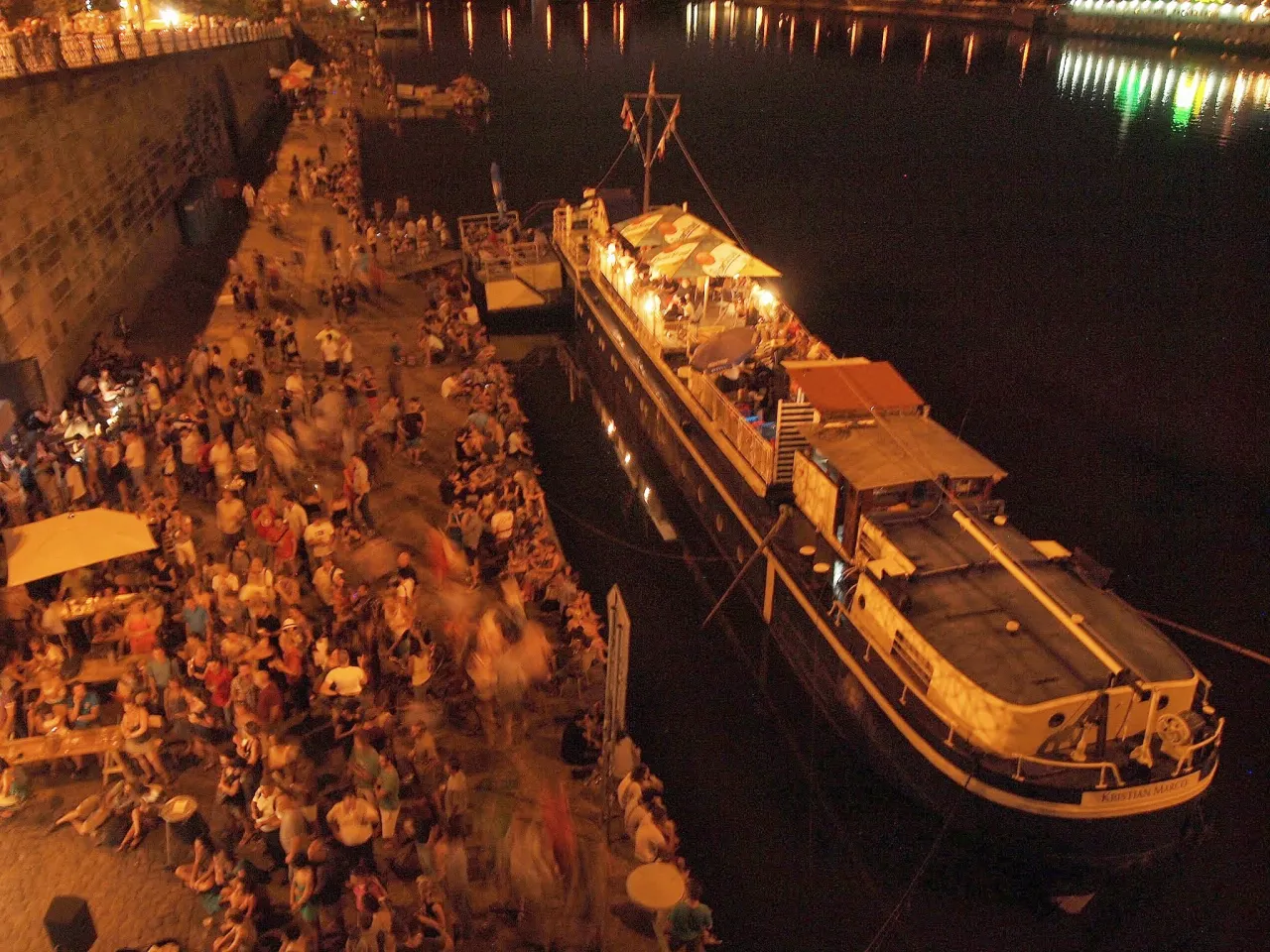 N&aacute;plavka Praga targi bary