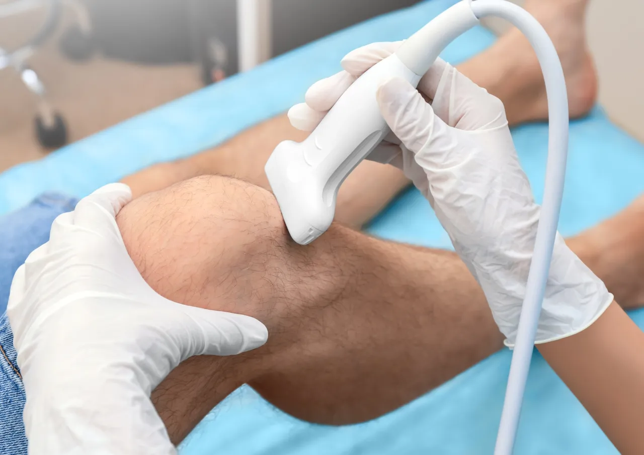 Badanie fizykalne staw&oacute;w reumatolog