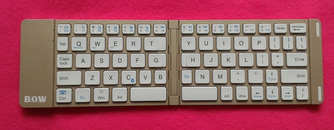 klawiatura smartfona z polskimi znakami