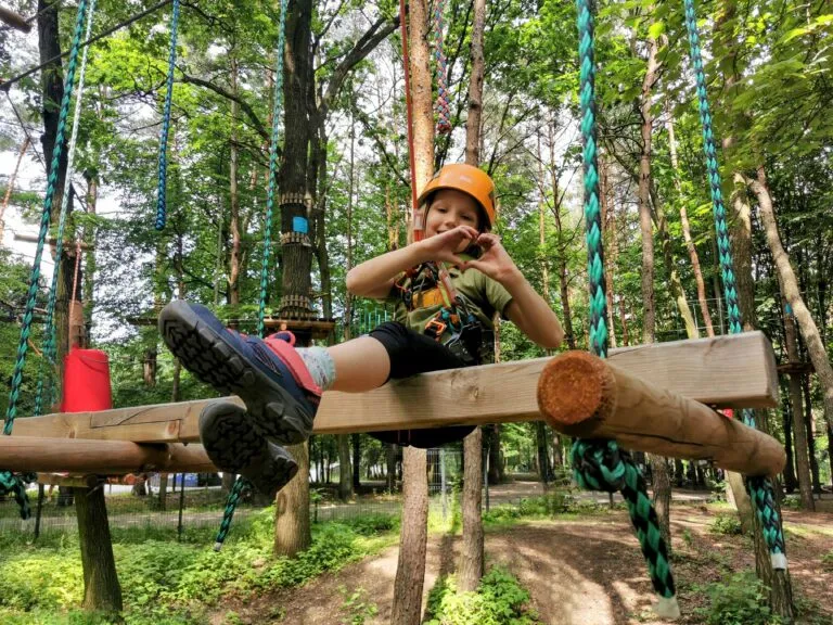 Rodzina w parku linowym Słowacja