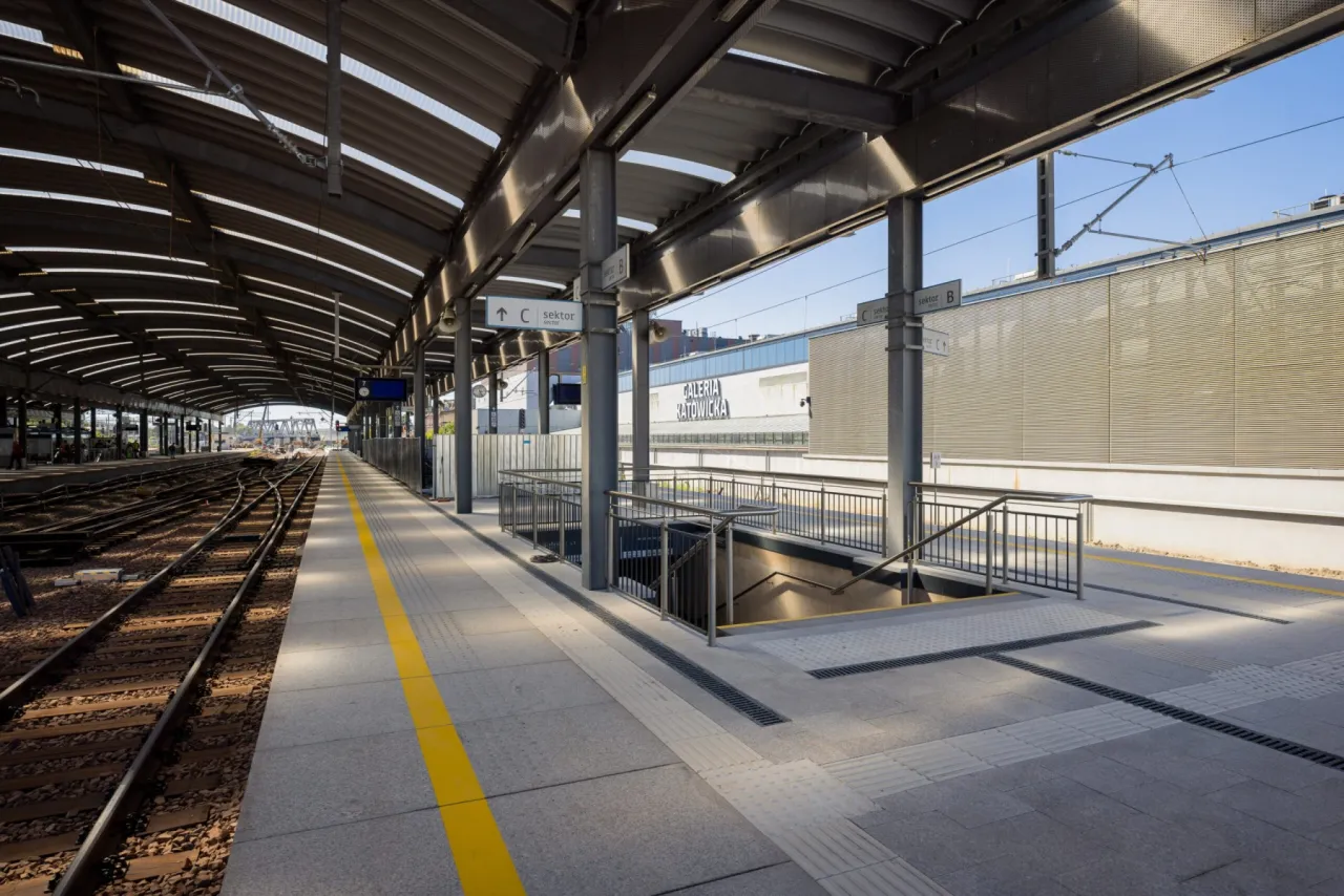 dworzec pkp katowice perony
