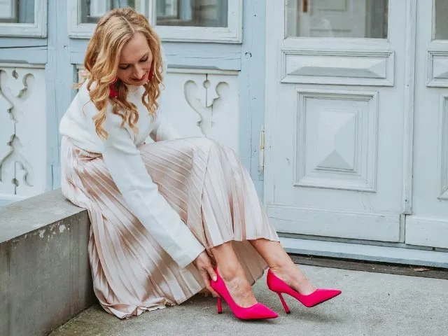 Obcas slim szpilki stylizacje