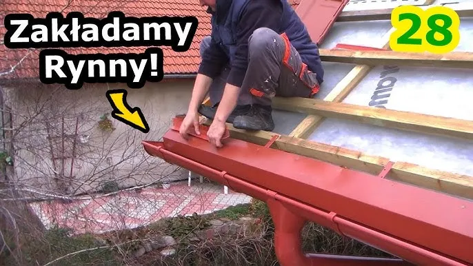 gęsty montaż haków rynnowych przy narożniku