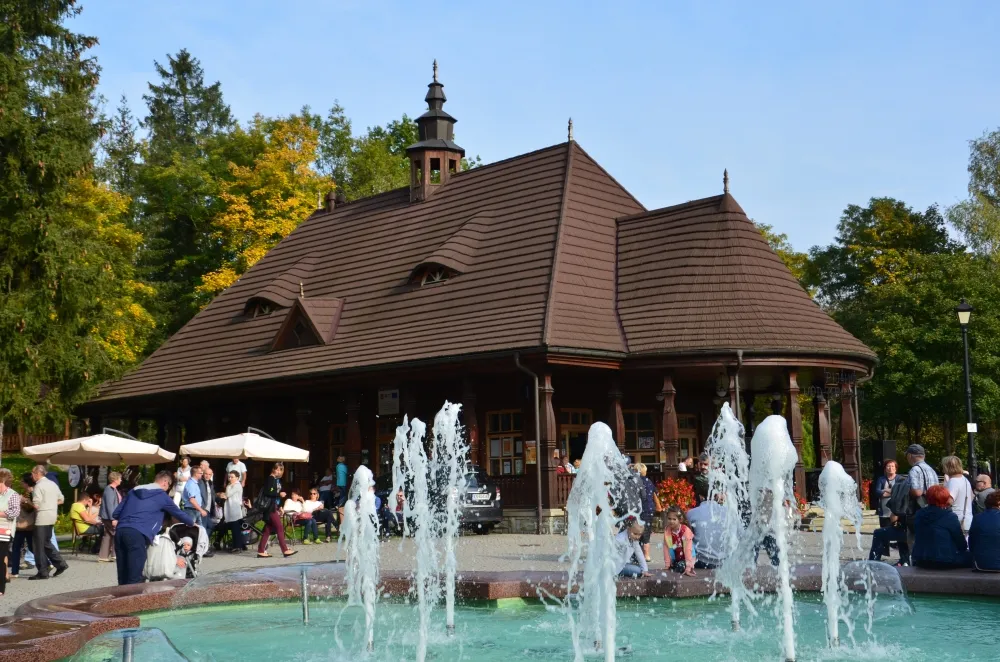 Park Zdrojowy Wysowa-Zdrój pijalnia wód