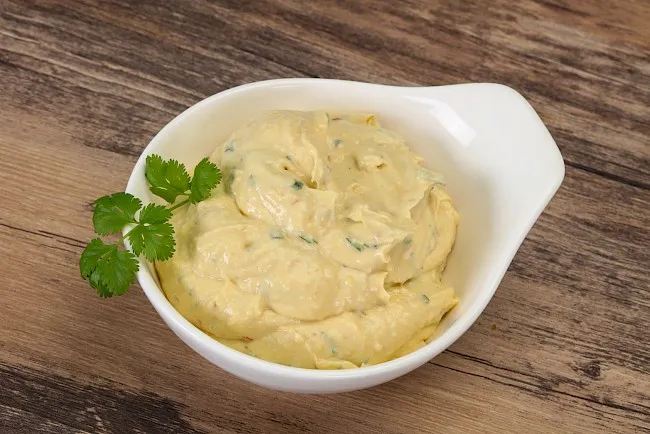 Zdjęcie Ile kalorii ma hummus? Zaskakujące wartości kaloryczne i porady dietetyczne