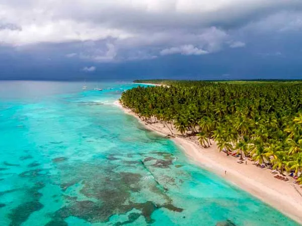 Zdjęcie Kiedy sezon na Dominikanie? Odkryj najlepsze miesiące na podróż