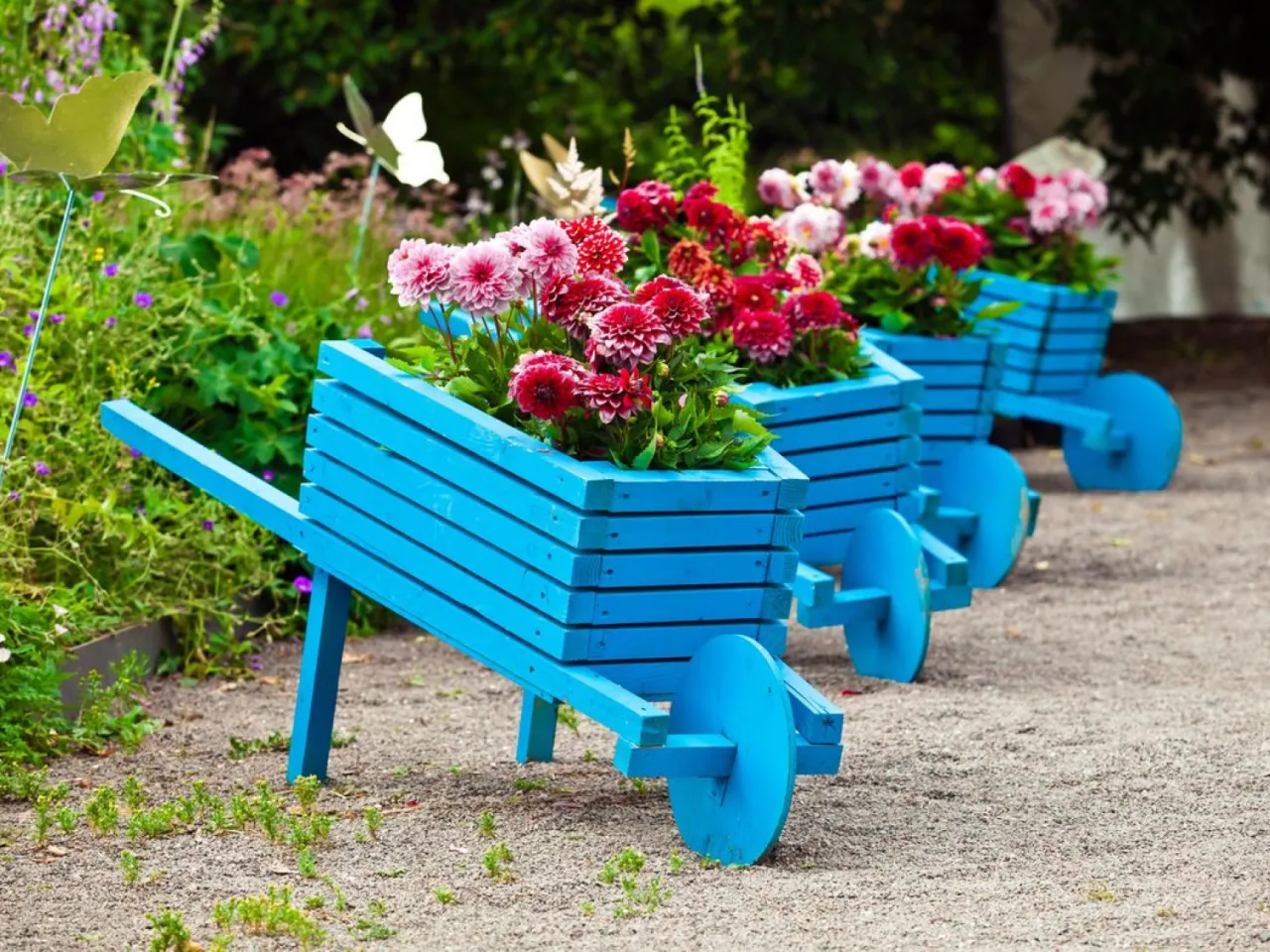 r&oacute;żne typy kwietnik&oacute;w DIY inspiracje