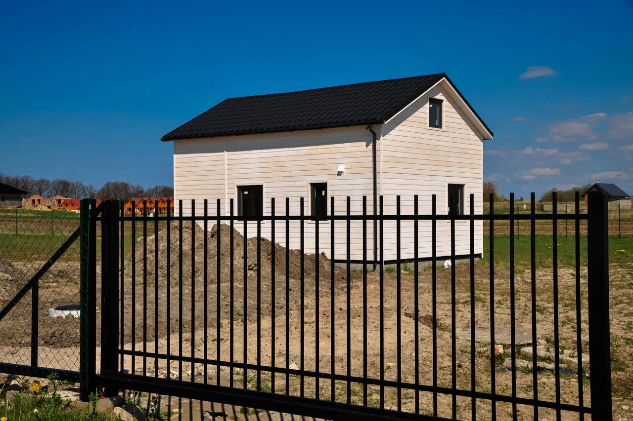 unieważnione pozwolenie na budowę, dokumenty prawne, stop budowa
