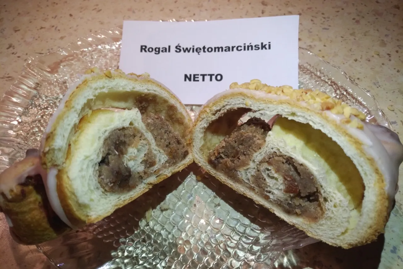 certyfikowany rogal świętomarciński przekrój