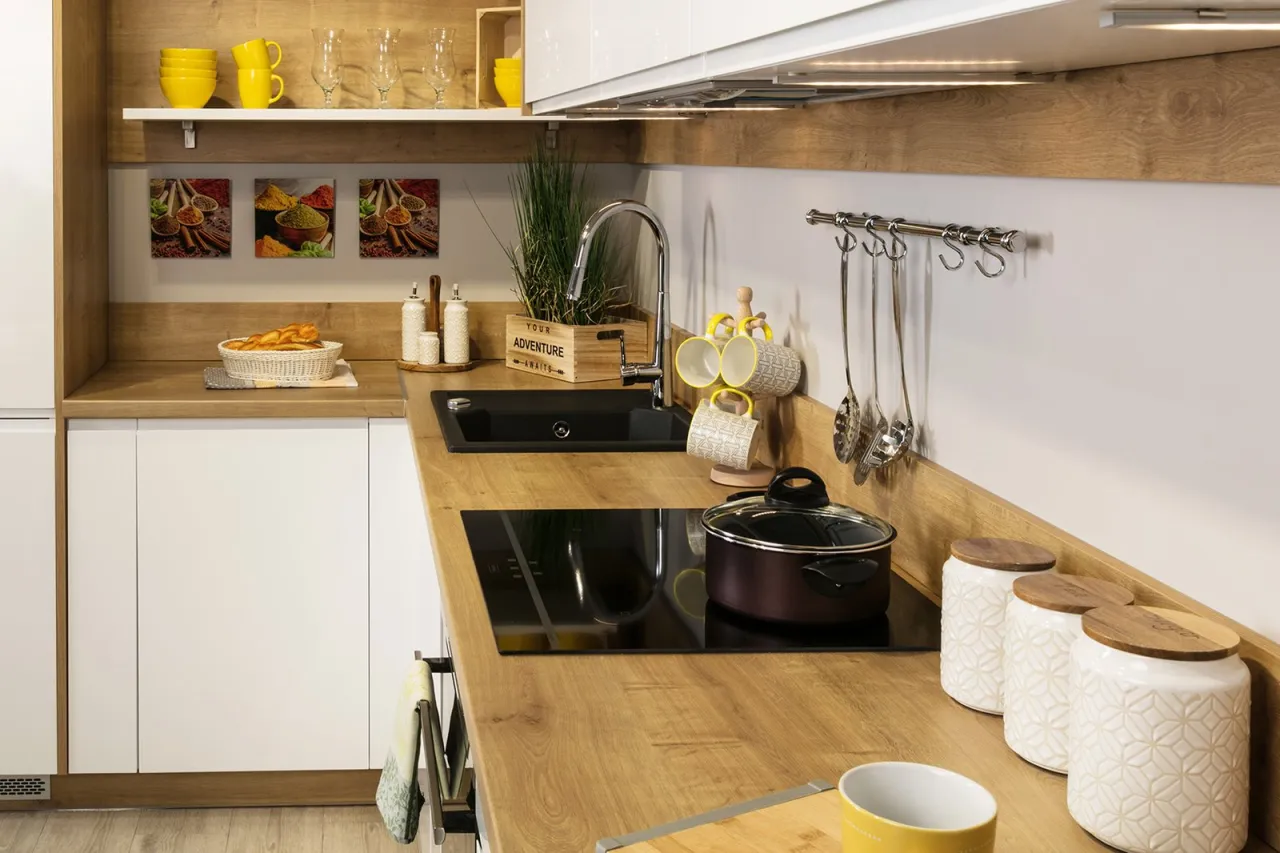 kuchnia z blatem drewnianym dębowym